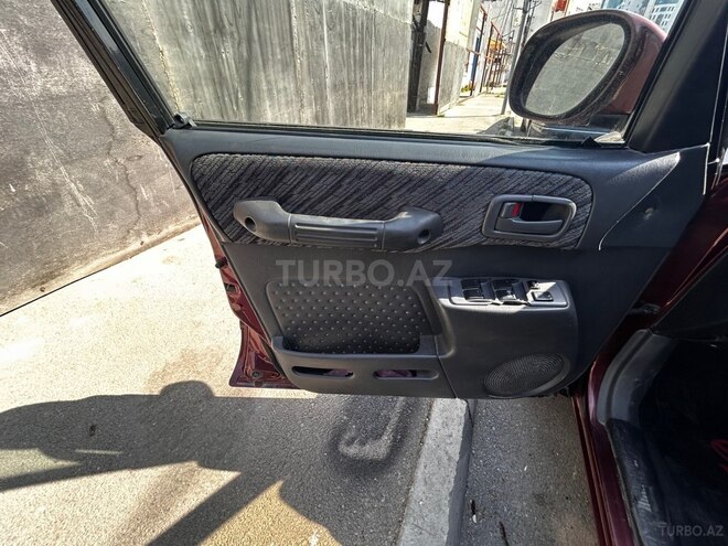 Toyota RAV4-16