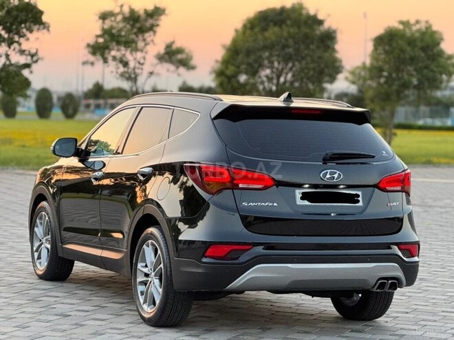Hyundai Santa Fe-5