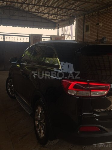 Kia Sorento-4