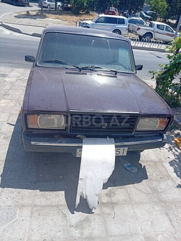 LADA (VAZ) 2107-1