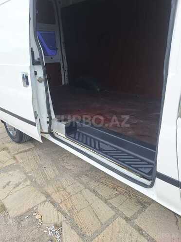 Ford Transit-12