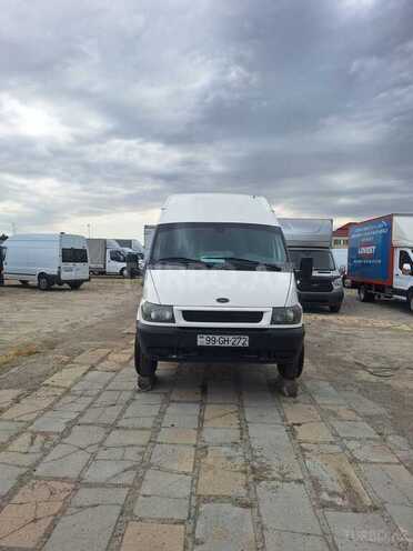 Ford Transit-3