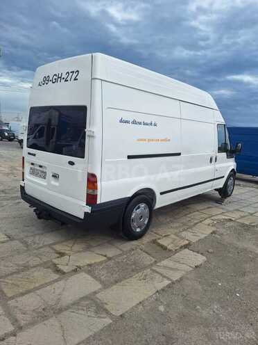 Ford Transit-7