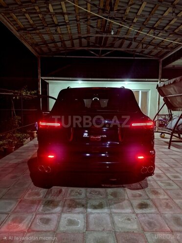 Porsche Cayenne GTS-9