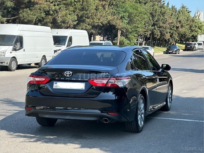 Toyota Camry-5
