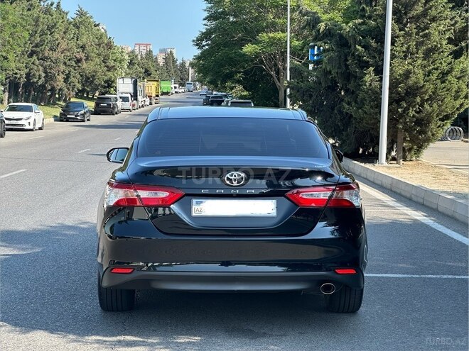 Toyota Camry-4