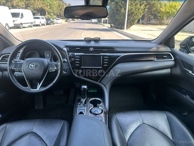 Toyota Camry-8