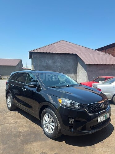 Kia Sorento-1