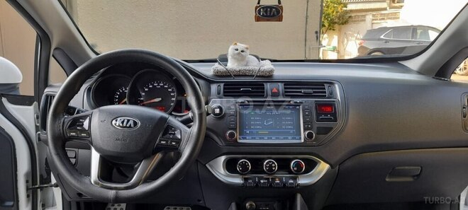 Kia Rio-4