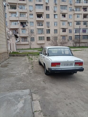 LADA (VAZ) 2107-2