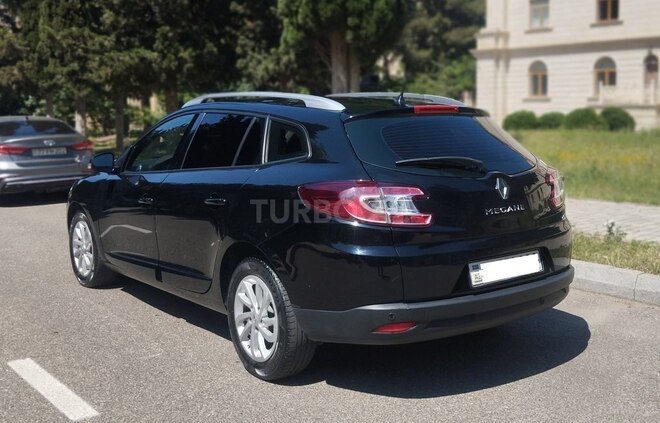Renault Megane-6