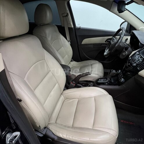 Chevrolet Cruze-14