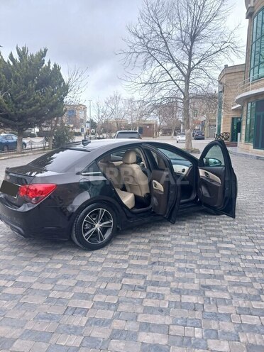 Chevrolet Cruze-5