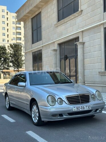Mercedes E 280-3