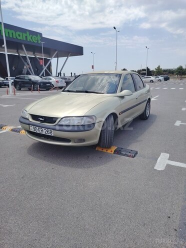 Opel Vectra-3