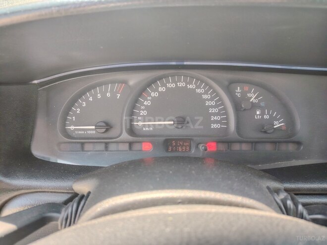 Opel Vectra-7