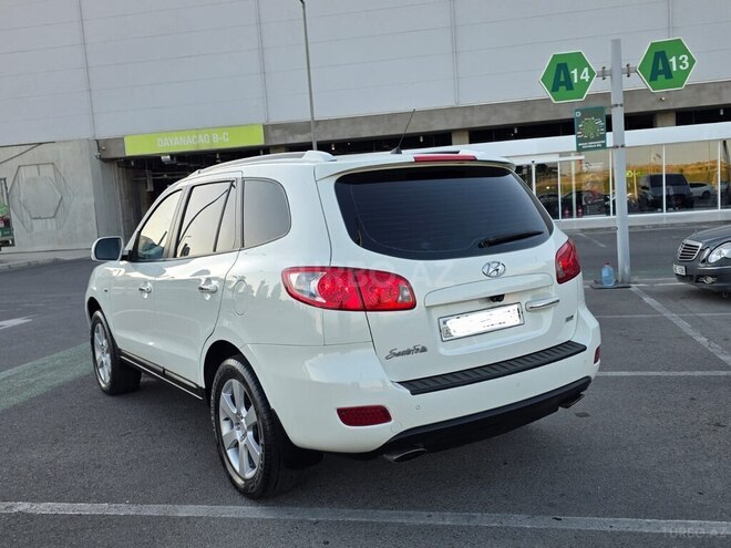 Hyundai Santa Fe-6