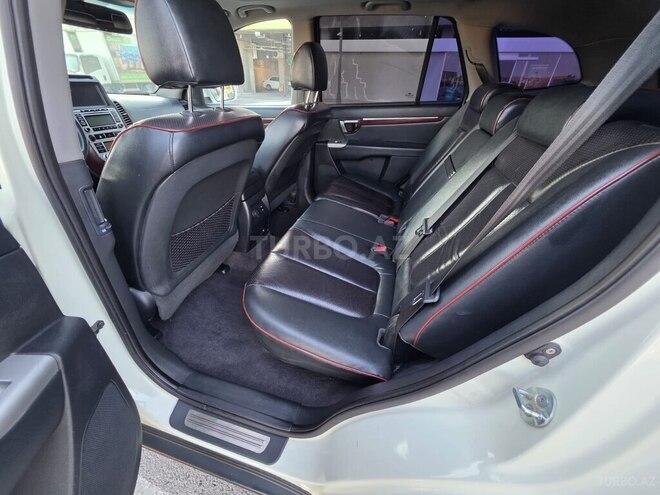 Hyundai Santa Fe-19