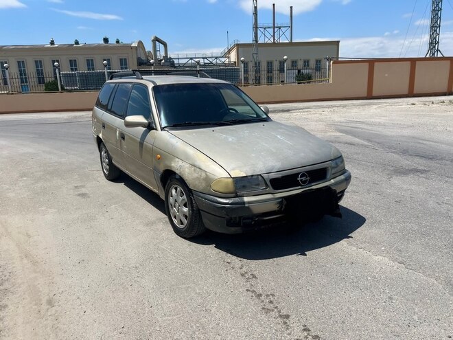 Opel Astra-2