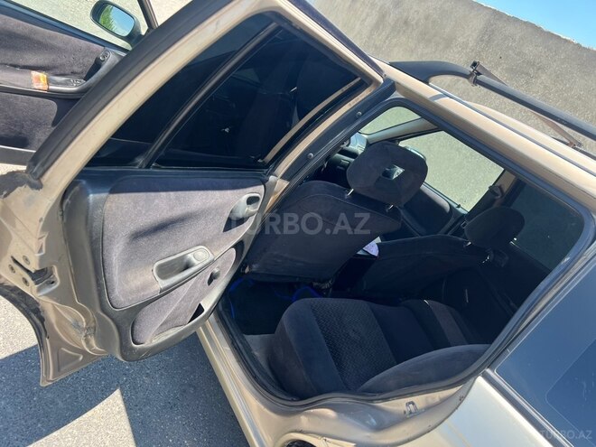 Opel Astra-11