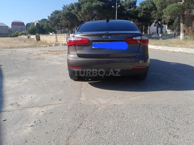 Kia Cerato-11