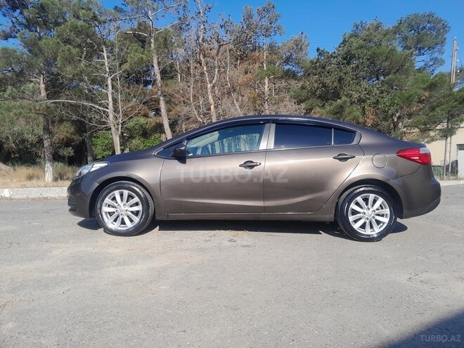 Kia Cerato-9