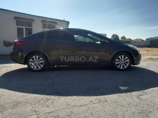 Kia Cerato-4