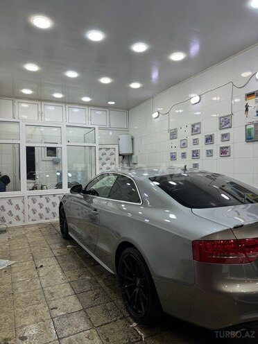Audi A5-10