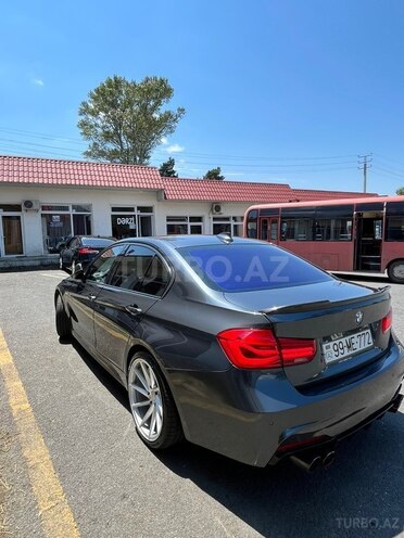 BMW 330-4