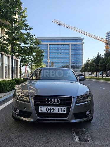 Audi A5-1