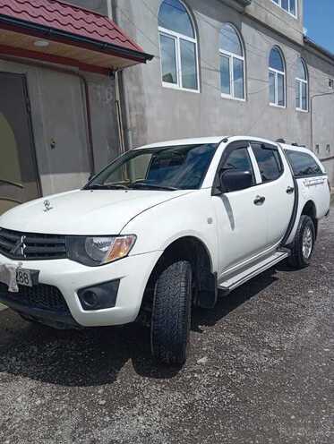 Mitsubishi L200-6