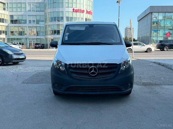 Mercedes Vito-1