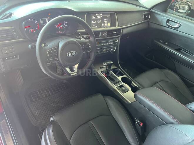 Kia Optima-11
