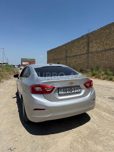 Chevrolet Cruze-2