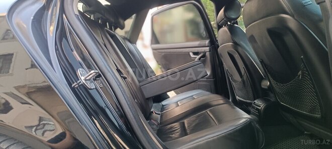 Audi A4-11