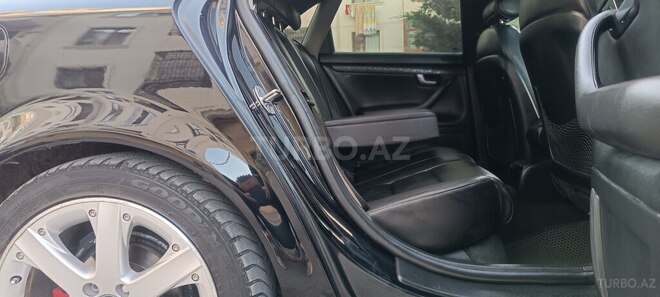 Audi A4-15