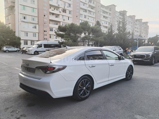 Hyundai Sonata-3