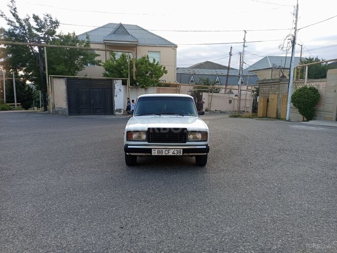 LADA (VAZ) 2107-1