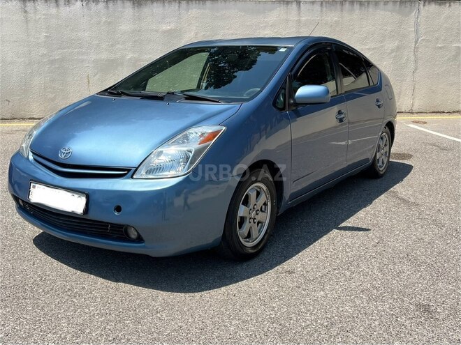 Toyota Prius-5