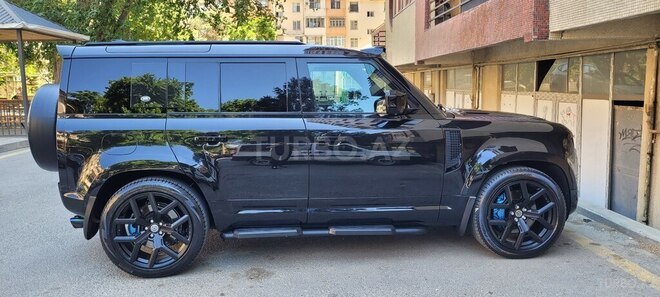 Land Rover Defender-4
