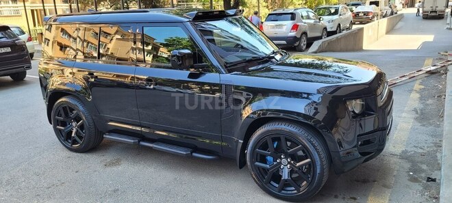 Land Rover Defender-5