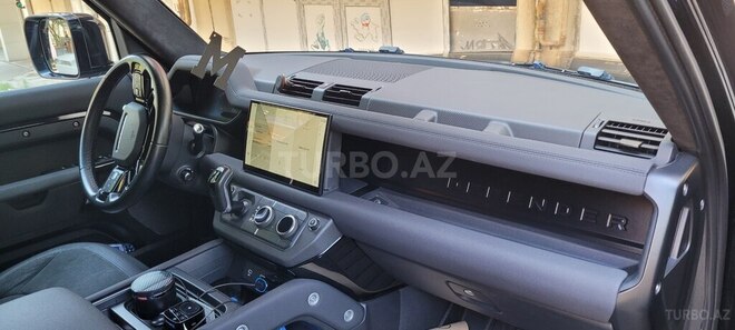 Land Rover Defender-12