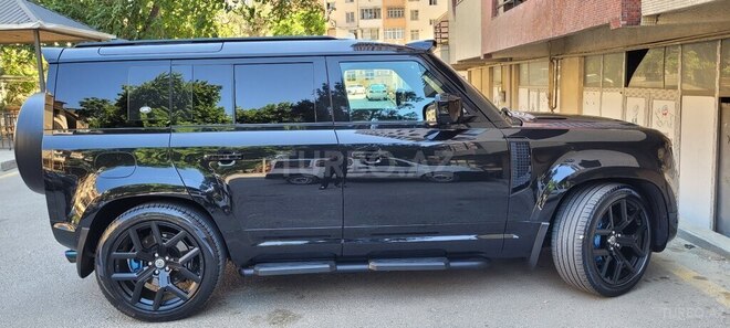 Land Rover Defender-14