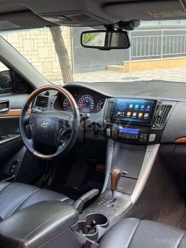 Hyundai Sonata-13