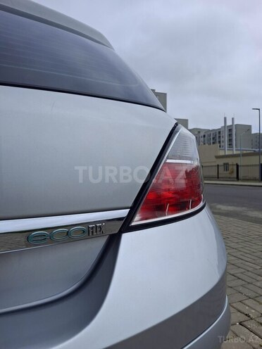 Opel Astra-2