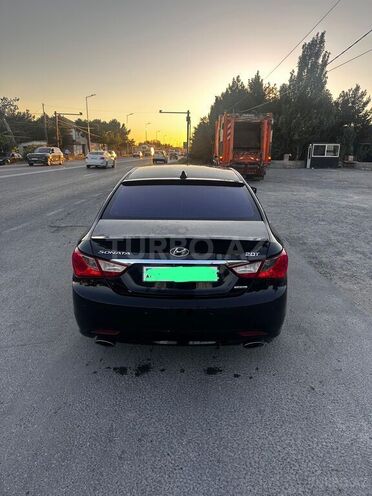 Hyundai Sonata-14