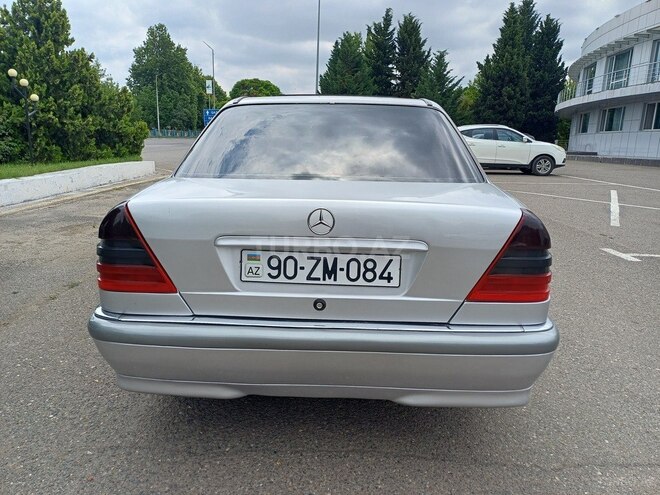 Mercedes C 220-7