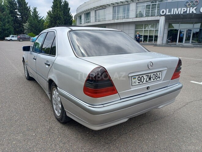 Mercedes C 220-8