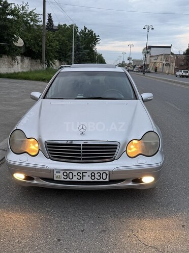 Mercedes C 200-1