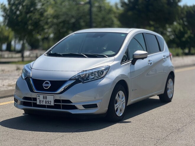 Nissan Note-1